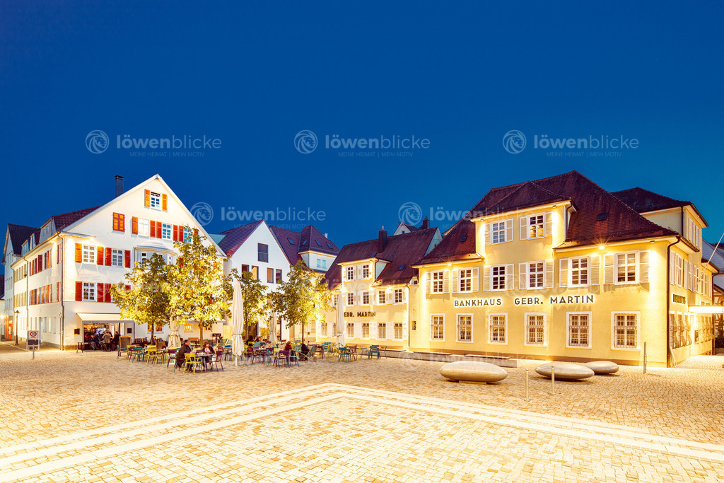 Der Schlossplatz in der Dämmerung | löwenblicke | shop