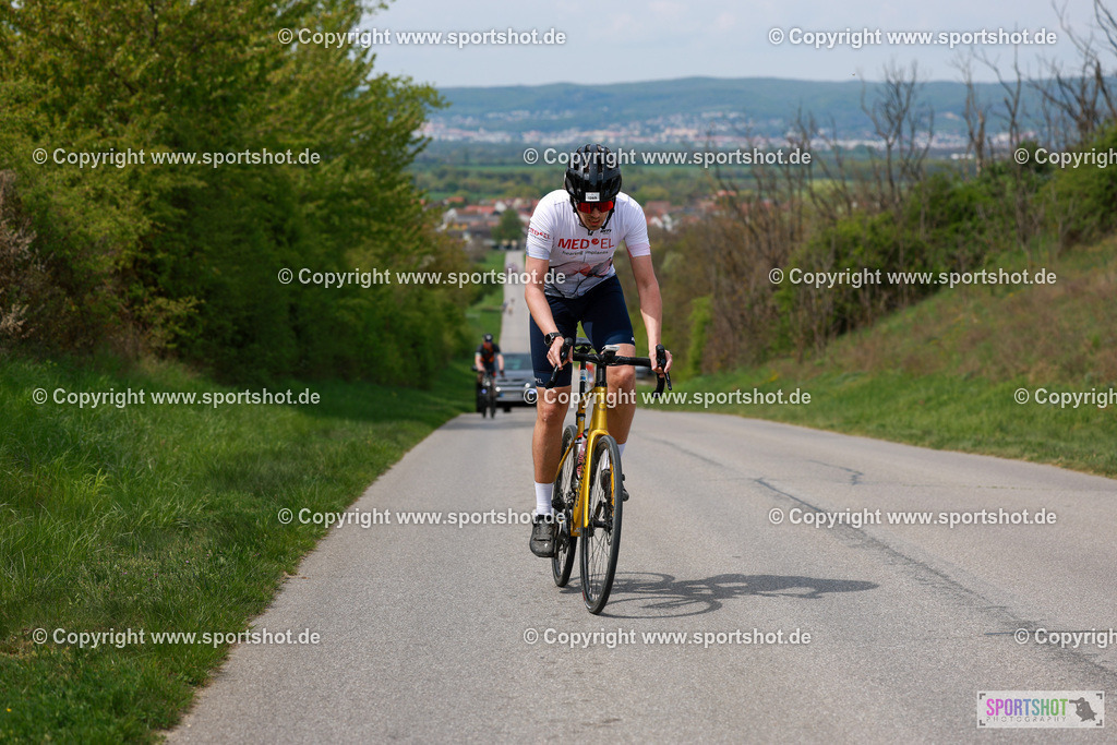 327_AR6_0270 | Neusiedlersee Radmarathon 2026@sportshot_your_pictrs #yourpictures#roadtowm2029 #nrm #neusiedlerseeradmarathon #neusiedlersee #neusiedlerseetourismus #burgenland #mörbisch #nrm26 #burgenlandtourismus #voglundco #poweredbyburgenlandtourismus #radsport #rad #marathon #ucigranfondo #visitburgenland #ucigranfondoworldseries