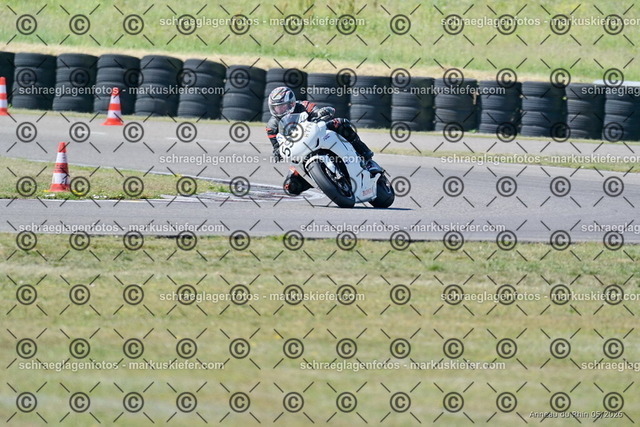26BT01-0257 | 059 - Realisiert mit Pictrs.com