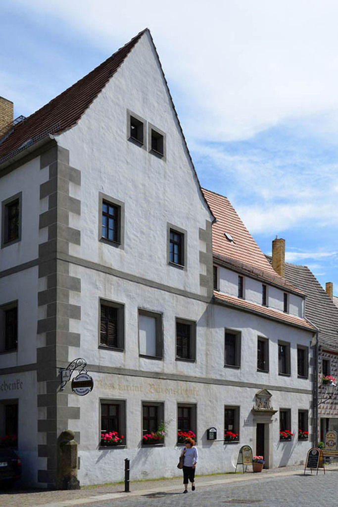 Torgau - Bärenschenke (Schlossstraße 25) | Entdecke über 20 Kategorien Leipzig-Motive: Foto-Downloads, hochwertige Poster, Leinwand- & Fine-Art-Prints. Jetzt Lieblingsfoto im Bildlexikon Leipzig Shop bestellen!