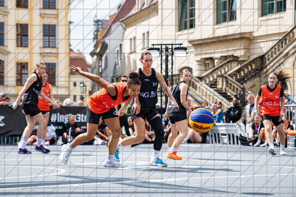 DIE FINALS 2025 | Dt. Meisterschaft 3x3 U18w | //  01.08.25: DIE FINALS 2025 | Dt. Meisterschaft 3x3 U18w / Dresden / Deutschland  //   CREDIT:www.bullenfotos.de, Martin König, Hörner Weg 40, D-49078 Osnabrück, +4917663732967 // Nutzung und Weitergabe nur zu den vereinbarten Zwecken. Presseanfragen an Ersteller. Alle Rechte beim Ersteller. Honorierung nach MFM. - Realisiert mit Pictrs.com