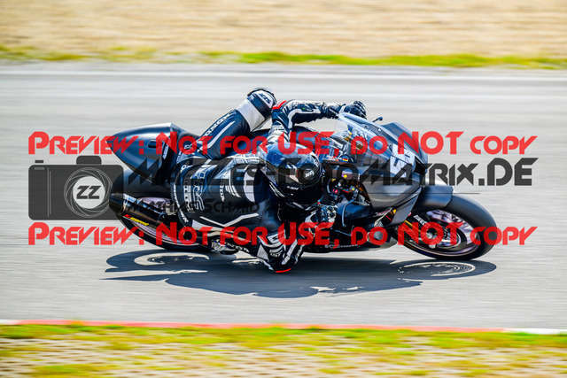 MaZZes_FotoMatrix_240717_6007705_2-73 | WEISS