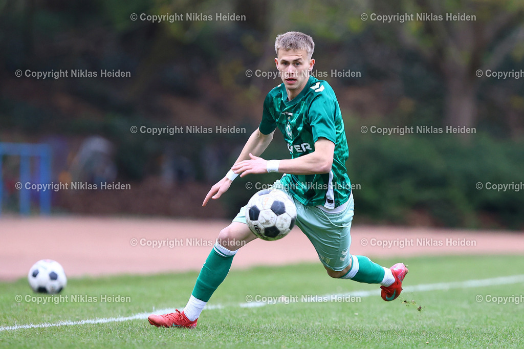 NH_FCStPauliU17_SVWerderBremenU17_U17DFBNachwuchsliga_09042025 | #11 Noah Birkenpesch (SV Werder Bremen U17)Fußball I Junioren I U17 DFB-Nachwuchsliga I Saison 2024-2025 I Hauptrunde Liga B, Gruppe A, 8. Spieltag I FC St. Pauli U17 - SV Werder Bremen U17 I 09.04.2025 I Sportplatz Königskinderweg