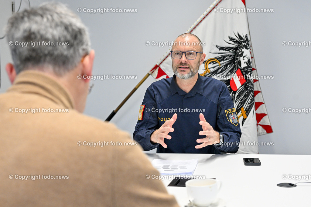 Andreas Pilsl_ Landespolizeidirektor Ooe_ 28.12.2023-23 | 28.12.2023, Landespolizeidirektion Oberoesterreich, AUT, Andreas Pilsl, im Bild Andreas Pilsl (Landespolizeidirektor Ooe), Christoph Gantner (Krone Redaktion Linz)