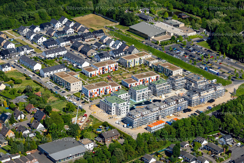 Luftbild Bedurg-3336 | Luftbildfotografie und Luftbild Bedurg Baustelle zum Neubau- Wohngebiet einer Ein und Mehrfamilienhaus- Siedlung des Baugebiets "Sonnenfeld" - Realisiert mit Pictrs.com