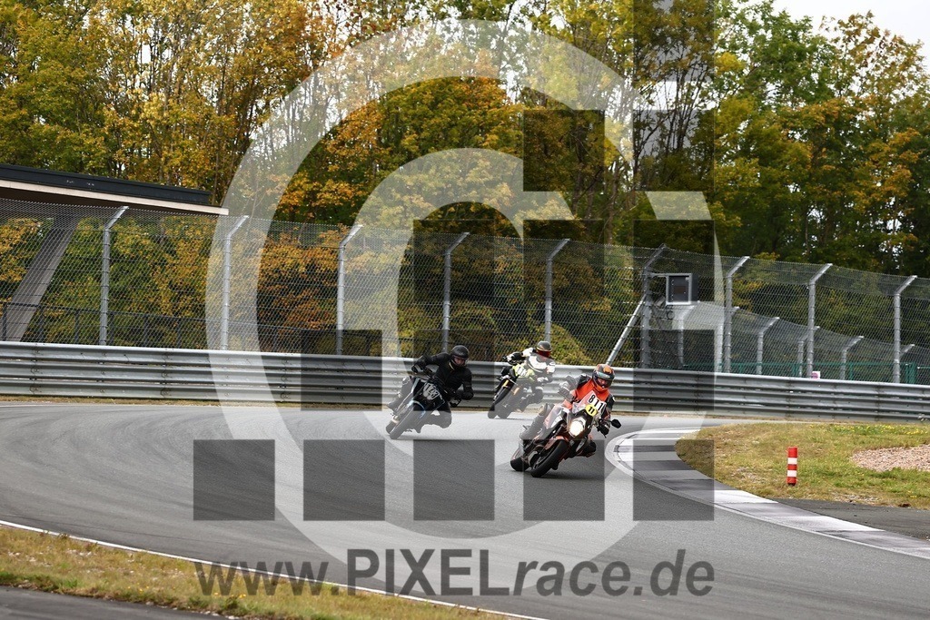 0113-20250916_03540 | Schöne Erinnerungen an spannende Momente - das festzuhalten ist unser Job. PIXELrace.de ist seit 2003 auf den Rennstrecken Europas unterwegs um die Action draußen beim Fahren und die wunderbare Stimmung imm Fahrerlager für euch einzufangen.