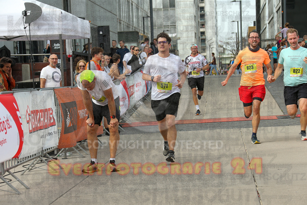 250920_1521_EX1_9002 | Sportfotografie im Rhein-Sieg Kreis, Köln, Bonn, NRW, Rheinland Pfalz, Hessen, etc. Unser Tätigkeitsfeld umfasst den Laufsport vom Volkslauf über den Marathon, Duathlon, Triathon bis zum Ultralauf wie Kölnpfad Ultra oder Schindertrail.