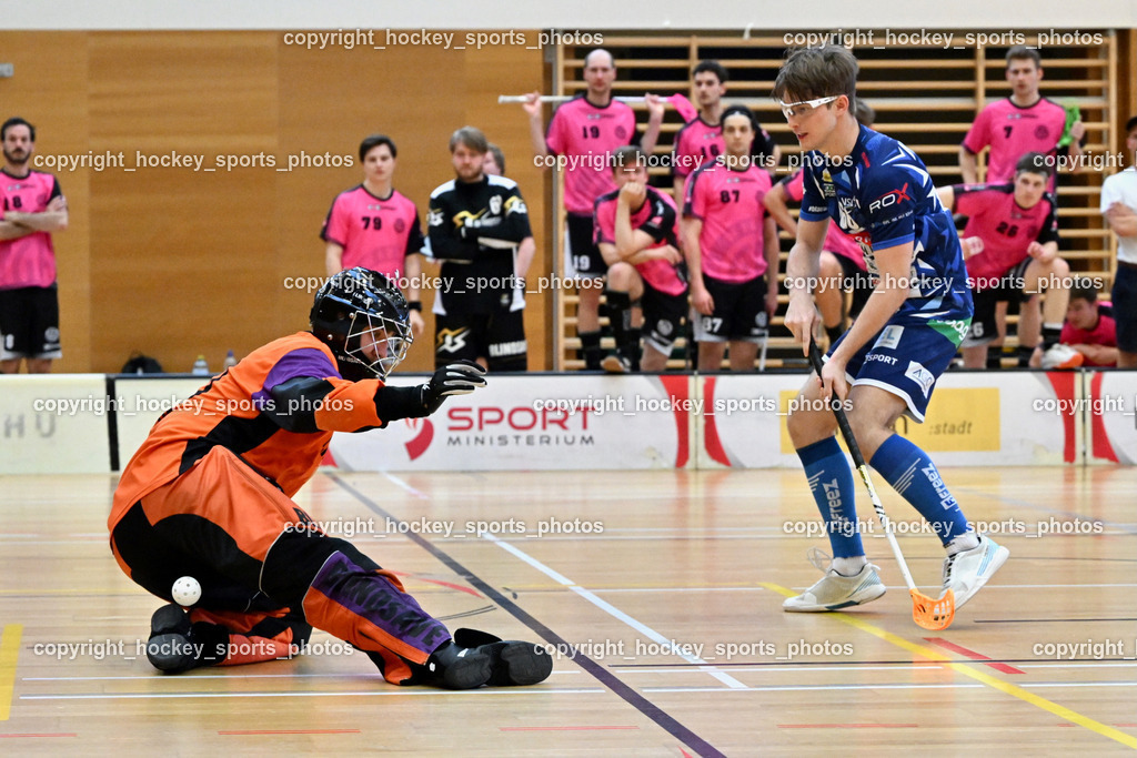 VSV Unihockey vs. Wiener Floorball Verein | #80 BEZUCHA Bernhard Wiener Floorballverein, #66 Jakob Rainer VSV Unihockey, VSV Unihockey vs. Wiener Floorball Verein, VSV Unihockey vs. Wiener Floorball Verein am 18.05.2025 in Villach (Ballspielhalle St. Martin), Austria, (Photo by Bernd Stefan)