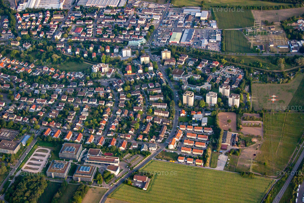 Luftbild: Kurpfalzstr in Wiesloch im Bundesland Baden-Württemberg in Deutschland.Foto: IMG_66398.jpg vom 30.05.2014 durch Werner Riehm/FLY-FOTO.deAuflösung des Originals: 4752 x 3168 px