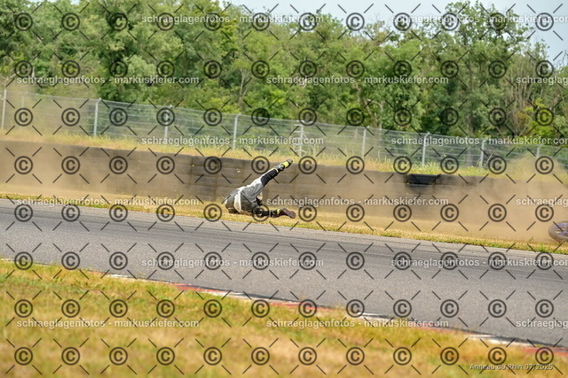 25bt05-1192 | markuskiefer.com - Realisiert mit Pictrs.com