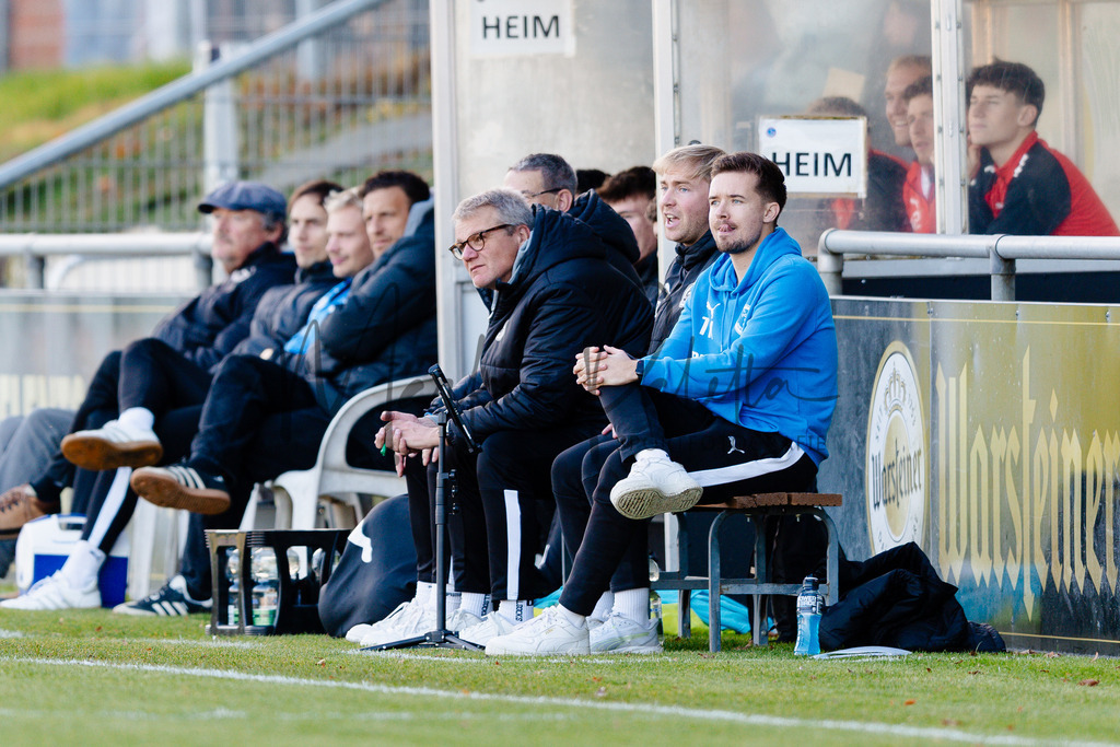 Oberliga Westfalen, Saison 2025/26, 13. Spieltag: 1. FC Gievenbeck - Türkspor Dortmund 2000 | Münster, 02.11.2025: Oberliga Westfalen, 13. Spieltag, 1. FC Gievenbeck empfängt Türkspor Dortmund 2000 im Sportpark Gievenbeck in Münster. Foto: sportfotografie.ms | Markus Paletta - Realisiert mit Pictrs.com