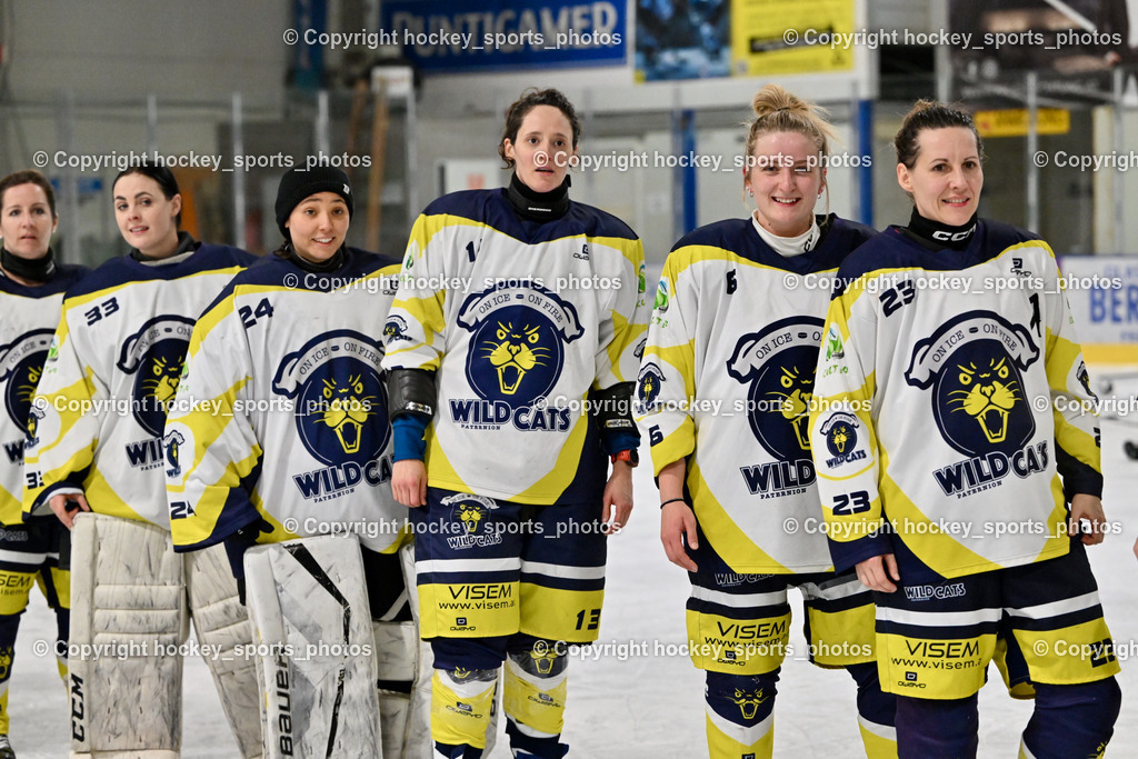WILDCATS PATERNION & Lady Hawks Siegerehrung-Meisterfeier | #23 Stuppnig Iris WILDCATS PATERNION, #6 Jelovcan Selina WILDCATS PATERNION, #13 Stromberger Nicole WILDCATS PATERNION, #24 EisendleAlexandra Wildcats Paternion, #33 Oberauner Marianne Wildcats Paternion, Medailienübergabe, WILDCATS PATERNION &amp; Lady Hawks Siegerehrung-Meisterfeier, WILDCATS PATERNION &amp; Lady Hawks Siegerehrung-Meisterfeier am 12.03.2025 in Steindorf (Ossiachersee Halle), Austria, (Photo by Bernd Stefan)