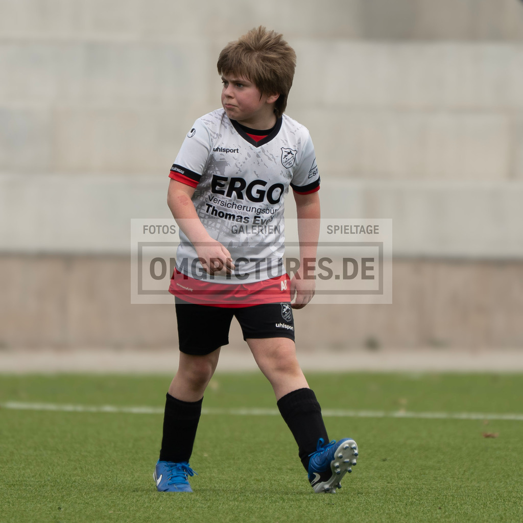 _OMG5477 | www.omgpictures.de, Sportfotograf, Verein, Fotograf, Baden Württemberg, Stuttgart, Heilbronn, omgpictures, Spieltag,  - Realisiert mit Pictrs.com