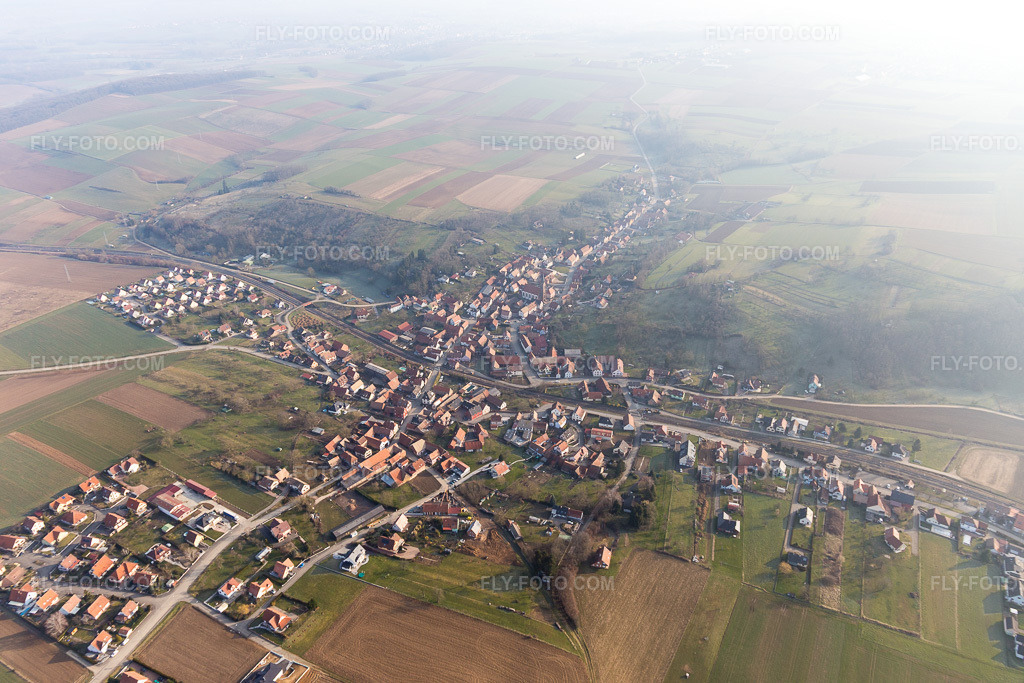 Aerial view: View of the town in Ettendorf in the state Bas-Rhin, France.Photo: IMG_105353.jpg taken on 03/25/2018 by Werner Riehm/FLY-FOTO.comResolution of the original: 5472 x 3648 px