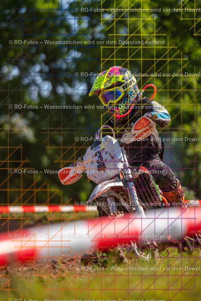 Wolfshausen 1 Lauf -435 | Sportfotografie von RO-Fotos: Motorsport, Motocross, Enduro, Laufveranstaltungen und Triathlon. Professionelle Fotos von Sportlern und Events. - Realisiert mit Pictrs.com