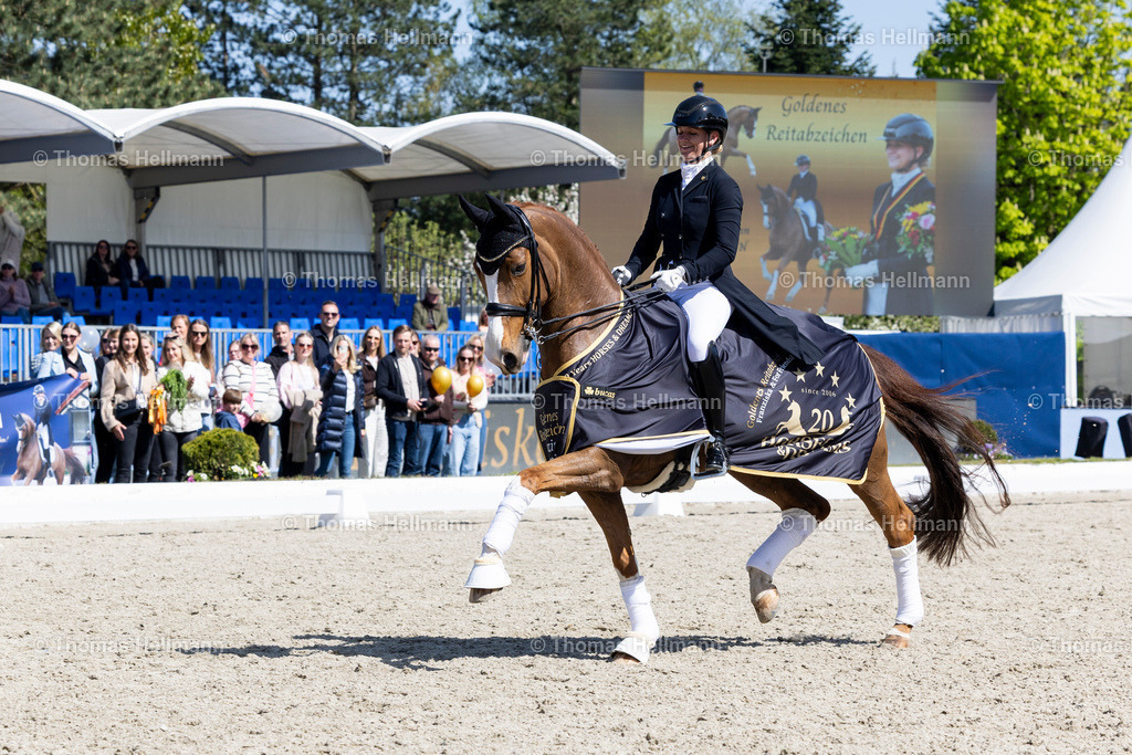 TH_Goldenes Reitabzeichen_ Franziska Niermann_36380 | Horses &amp; Dreams 2026 am 24.04.26 in Hagen a.T.W., Thomas Hellmann, Goldenes Reitabzeichen, Franziska Niermann