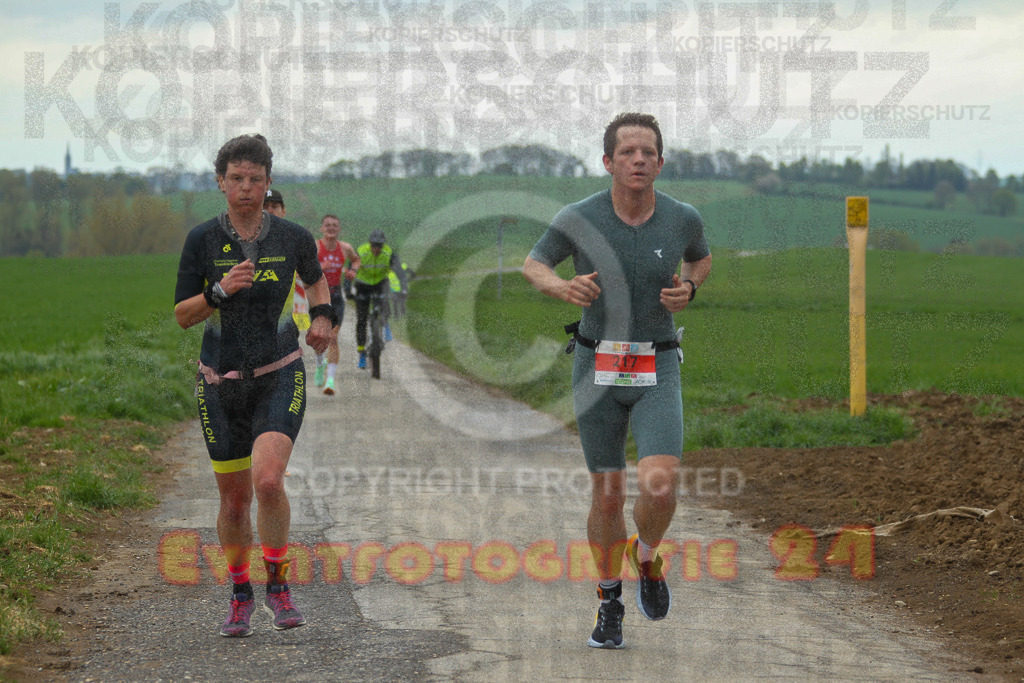 250413_1128_EV4_7832 | Sportfotografie im Rhein-Sieg Kreis, Köln, Bonn, NRW, Rheinland Pfalz, Hessen, etc. Unser Tätigkeitsfeld umfasst den Laufsport vom Volkslauf über den Marathon, Duathlon, Triathon bis zum Ultralauf wie Kölnpfad Ultra oder Schindertrail.