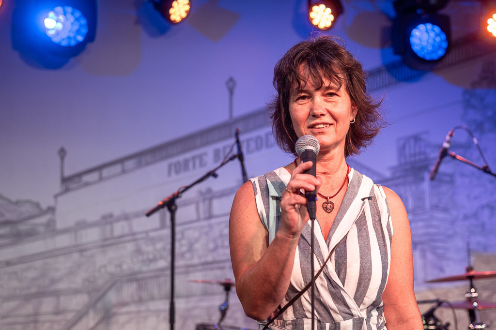 Karaoke mit Liveband | Karaoke mit Forster Family im Forte Belvedere Leisnig zum Festival Hallo Leisnig 2022. - Realisiert mit Pictrs.com