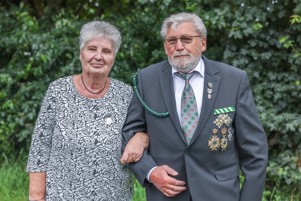 top-top.de 20240705-113 | Foto, Video, Fotografie, Videografie, Fotobox, DJ, Discjockey, Musik, Musikbox, Veranstaltung, Photobooth, Amazon, Ebay, Buchtipp, Bestseller, Autor, Verlag, Buch, Wesel, Hamminkeln, NRW, Dinslaken, Rees, Drohne, Hochzeit, Party, Fotobox, Wesel, Fotograf