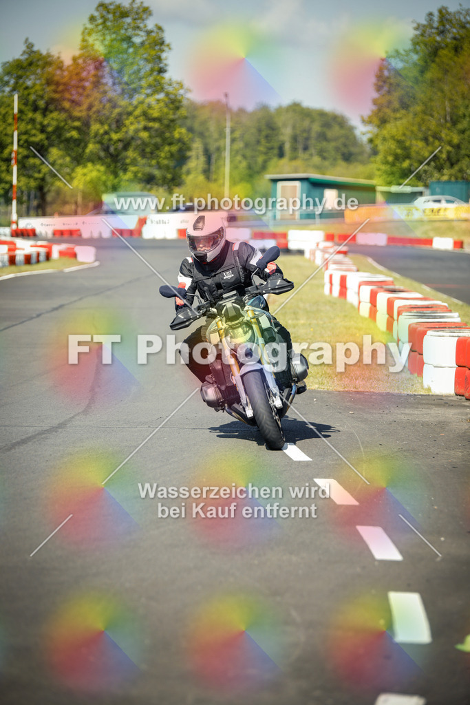 OBK_Mai_Justin_Uwe-10435 | Hier findet Ihr Bilder von Touristenfahrten auf der Nürburgring Nordschleife oder von anderen Veranstaltungen die ich besucht habe. Viel Spass beim Durch Schauen 