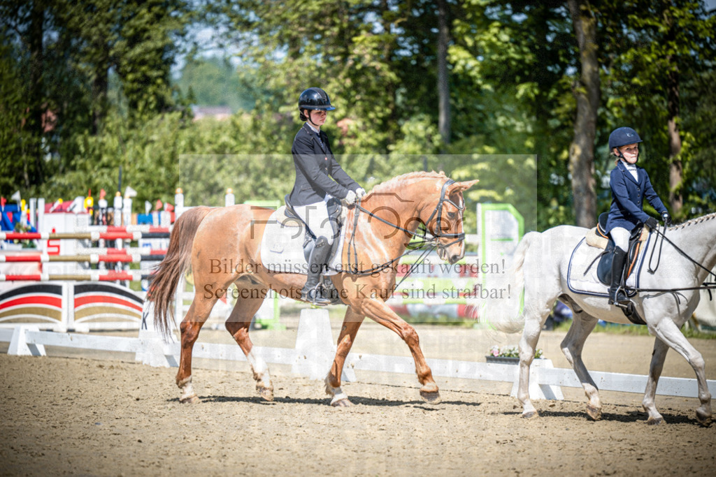DOS_1758 | Reitturnier Venne - Realisiert mit Pictrs.com