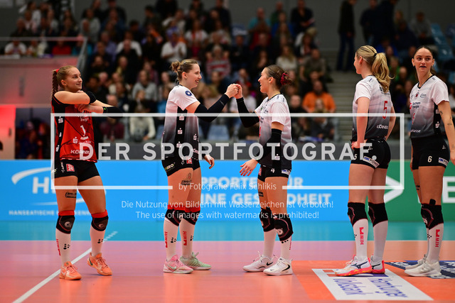 Volleyball I Frauen I Saison 2025-2026 I Bundesliga I 5. Spieltag I ETV Hamburger Volksbank Volleys - Dresdner SC I 06711 | Der Sportfotograf. - Realisiert mit Pictrs.com