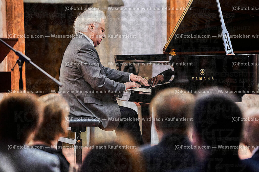 ALS0778_XXXIX-Chopin-Festival_Nocturno_Henry Yves | (C)FotoLois.com, Alois Spandl, XXXIX. internationales CHOPIN-Festival in der Kartause Gaming, NOCTURNO - nächtliches Konzert bei Kerzenlicht, Sa 5. August 2023.