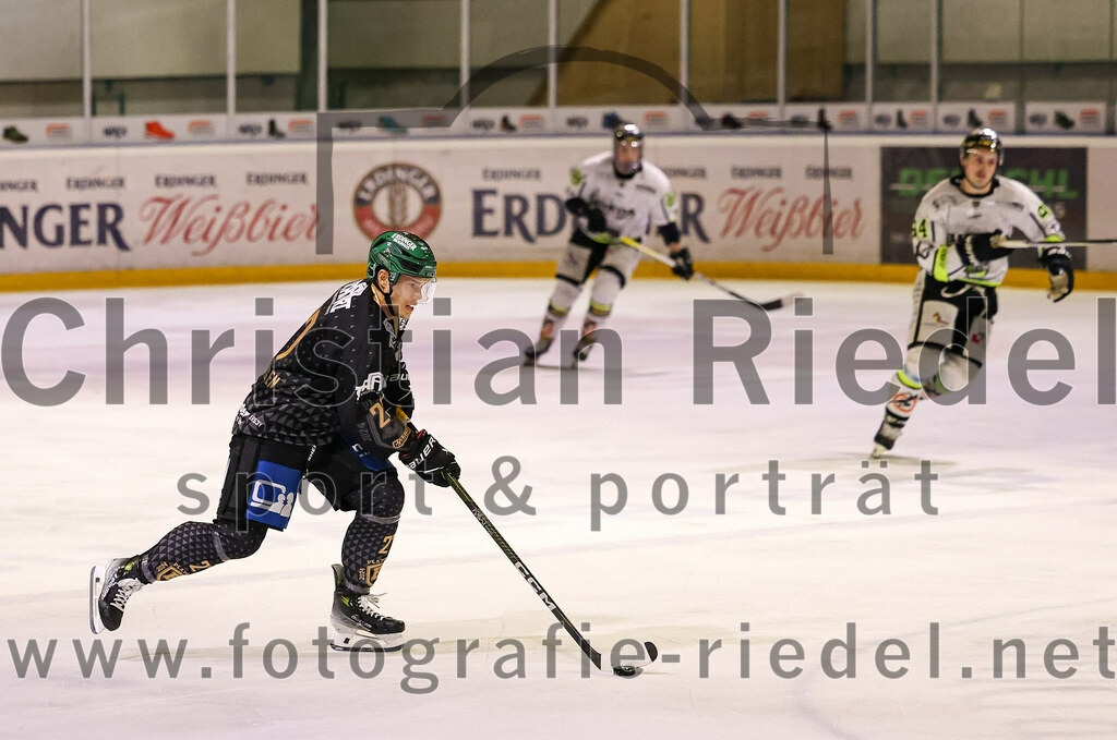 2024-02-16_120_TSV_Erding_gegen_ERSC_Amberg | Erding, Deutschland, 16.02.2024:
Eishockey, Bayernliga Playoffs 2023 / 2024, 1. Spieltag, TSV Erding gegen ERSC Amberg, Endergebnis: 1:2

Mark Waldhausen (Erding Gladiators, #27)

Foto: Christian Riedel / fotografie-riedel.net