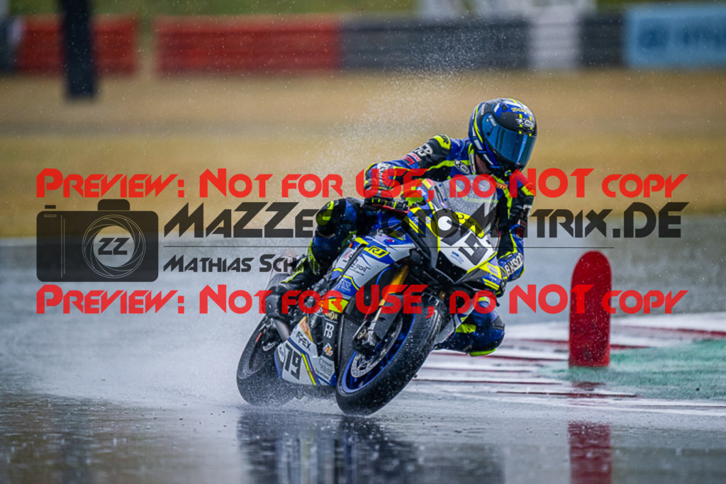 MaZZes_FotoMatrix_220624_4738 | TWINCUP