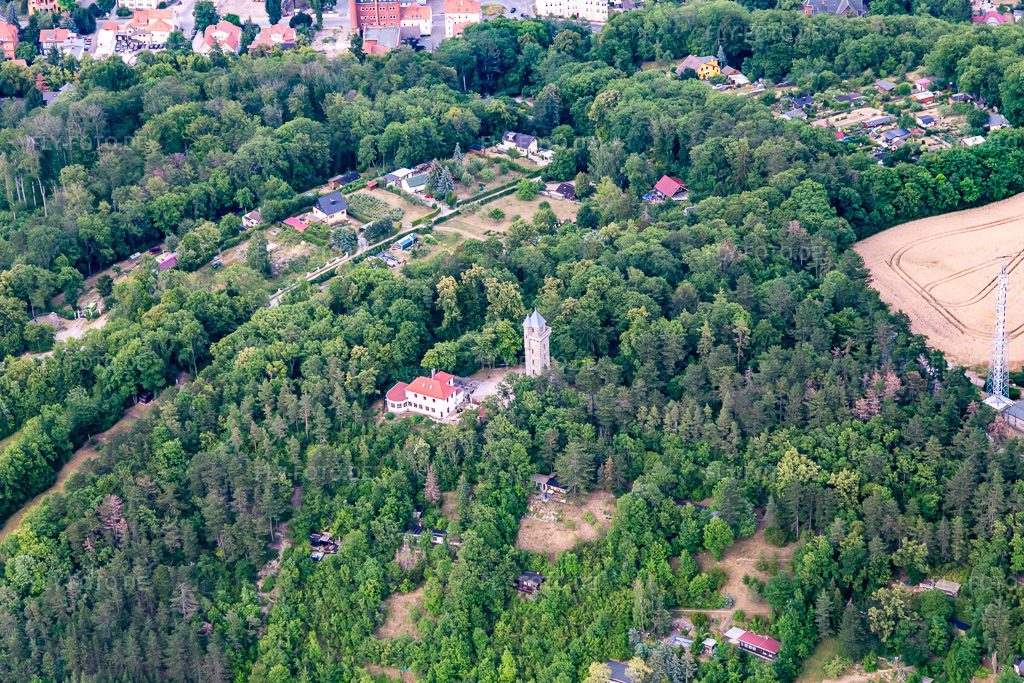Luftbild: Alteburgturm in Arnstadt im Bundesland Thüringen in Deutschland. Foto: IMG_116048.jpg vom 10.07.2019 durch Werner Riehm/FLY-FOTO.de
