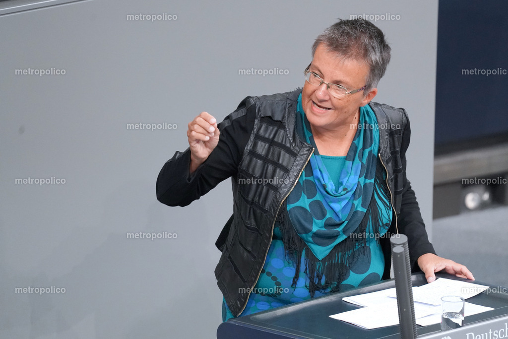 Kathrin Vogler (13) | Metropolico