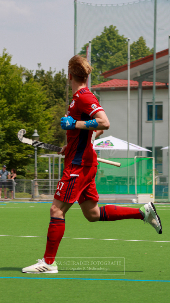 Tim Season BUNDESLIGA HERREN VF3 MHC-CHTC 21.05.2023 | lanaschraderfotografie - Realisiert mit Pictrs.com