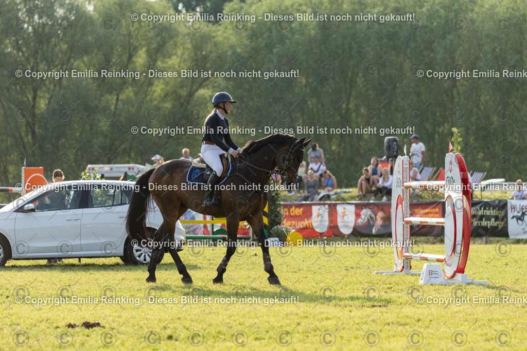 CL5A1165 | Emilia Reinking Fotografie - Realisiert mit Pictrs.com