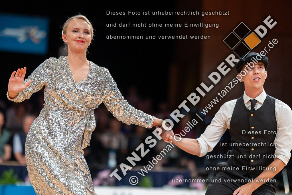 20230812-14206 | Hier finden Sie Tanz Bilder vom Latein und Standard Formationen tanzen. Sportbilder vom Tanzsport. Schöne Fotos und von Weltmeisterschaft, Europameisterschaft, Bundesliga, Regionalliga, Oberliga und Landesliga sowie von GOC Stuttgart, DanceComp, WM Bremen