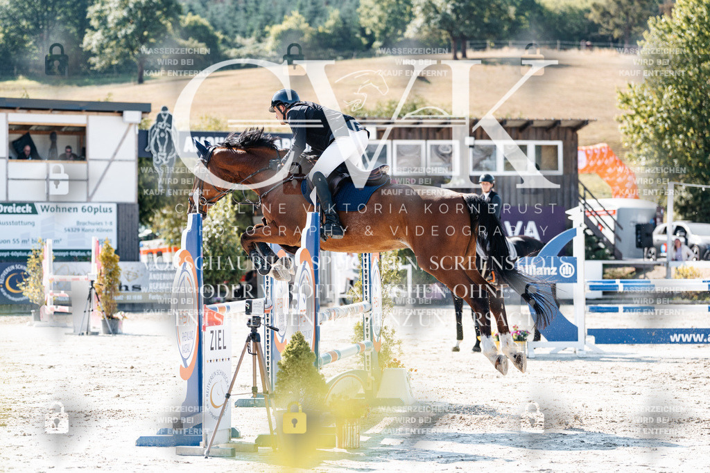CK908086 | Turnierfotografie Pferdefotografie Trier Rheinland-Pfalz Pferdesport Reitsport Tierfotografie Sportfotografie Pferdevideo Pferdevideografie Equestrianvideography equestrianphotography  - Realisiert mit Pictrs.com