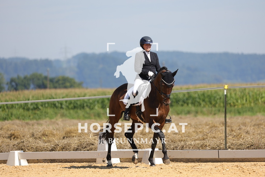 0P6A9458 | Willkommen bei Brunnmayr - Design & Fotografie – Ihrem Spezialisten für Reitturniere und Pferdeveranstaltungen in Oberösterreich, Salzburg und Bayern! Seit über 17 Jahren sind wir leidenschaftlich dabei.