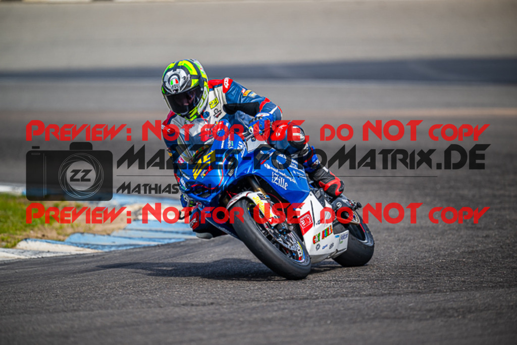 MaZZes_FotoMatrix_230410_7658 | ROT