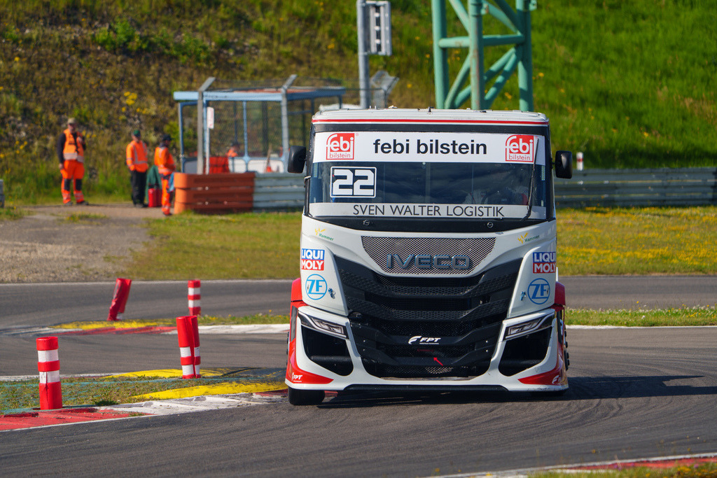 A7407557 | 14.07.2024 Goodyear FIA European Truck Racing Championship (ETRC) NürburgringBild: #22 Lukas Hahn (DE) in der Vedol Schikane - Realisiert mit Pictrs.com