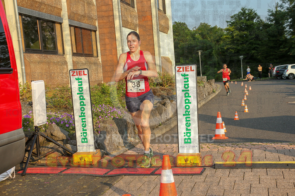 240802_1916_EX1_6243 | Sportfotografie im Rhein-Sieg Kreis, Köln, Bonn, NRW, Rheinland Pfalz, Hessen, etc. Unser Tätigkeitsfeld umfasst den Laufsport vom Volkslauf über den Marathon, Duathlon, Triathon bis zum Ultralauf wie Kölnpfad Ultra oder Schindertrail.