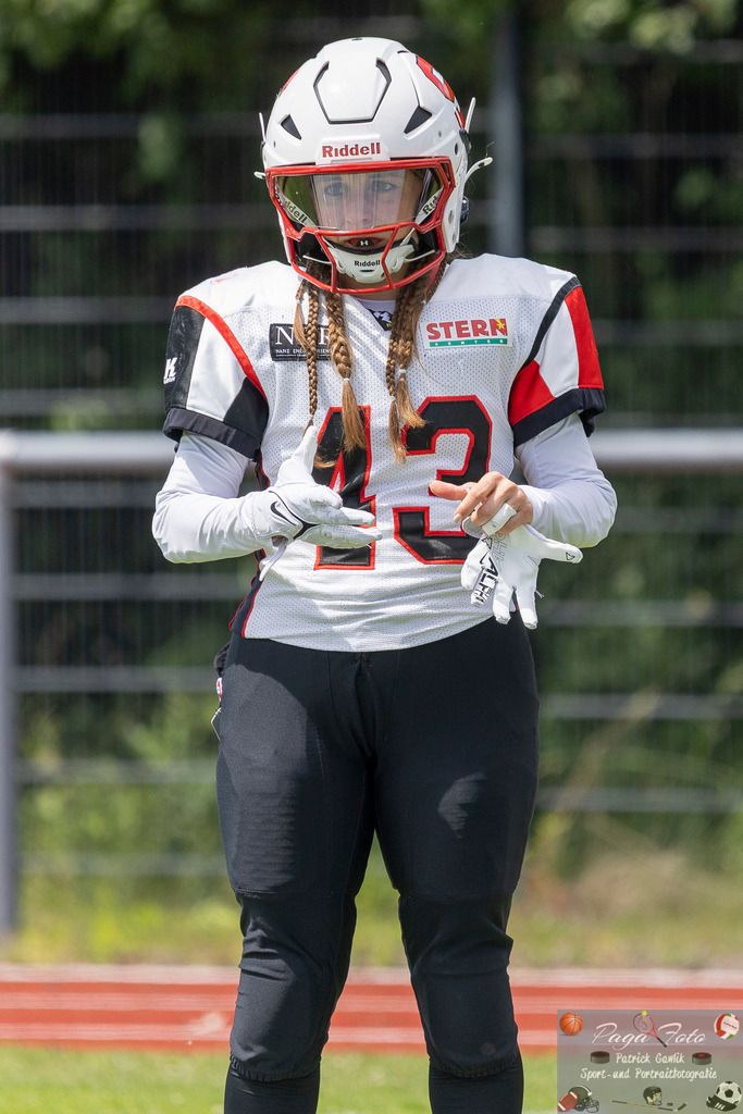 GFLW 1: German Football League Women 1: Rodgau Pioneers Ladies - Stuttgart Scorpions Sisters, 07.06.2026 | Melina Locher (Stuttgart Scorpions Sisters #43), Freisteller, Portrait / Porträt, Rodgau Pioneers Ladies - Stuttgart Scorpions Sisters, Rodgau, Maingau-Energie-Stadion "Am Weichsee", 7.6.2026 - Realisiert mit Pictrs.com