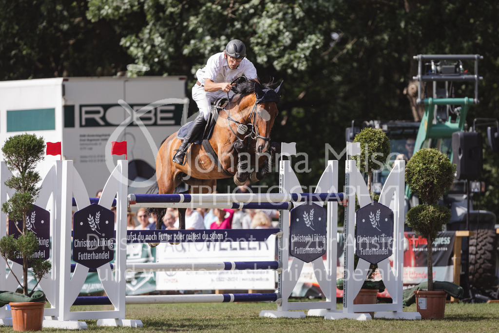 230716_LC_GroßerPreis-936 | Deine schönsten Turniermomente als professionelle Fotos! Entdecke hochwertige Pferdesport-Fotografie im Online-Shop. Jetzt Fotos finden & bestellen!