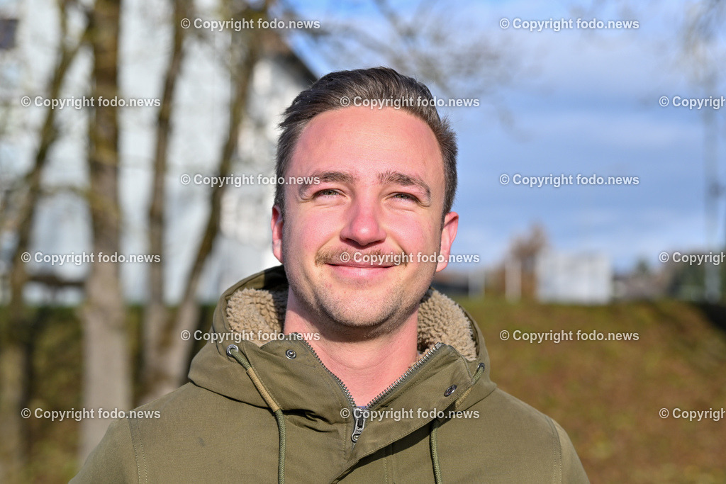 Engel_ Schwertberg_ Streik_ Metaller_ 16.11.2023-20 | 16.11.2023, Schwertberg, AUT, Engel im Bild Engel, Streik, Metaller

Daniel Schoefer (25, Gruenbach)
