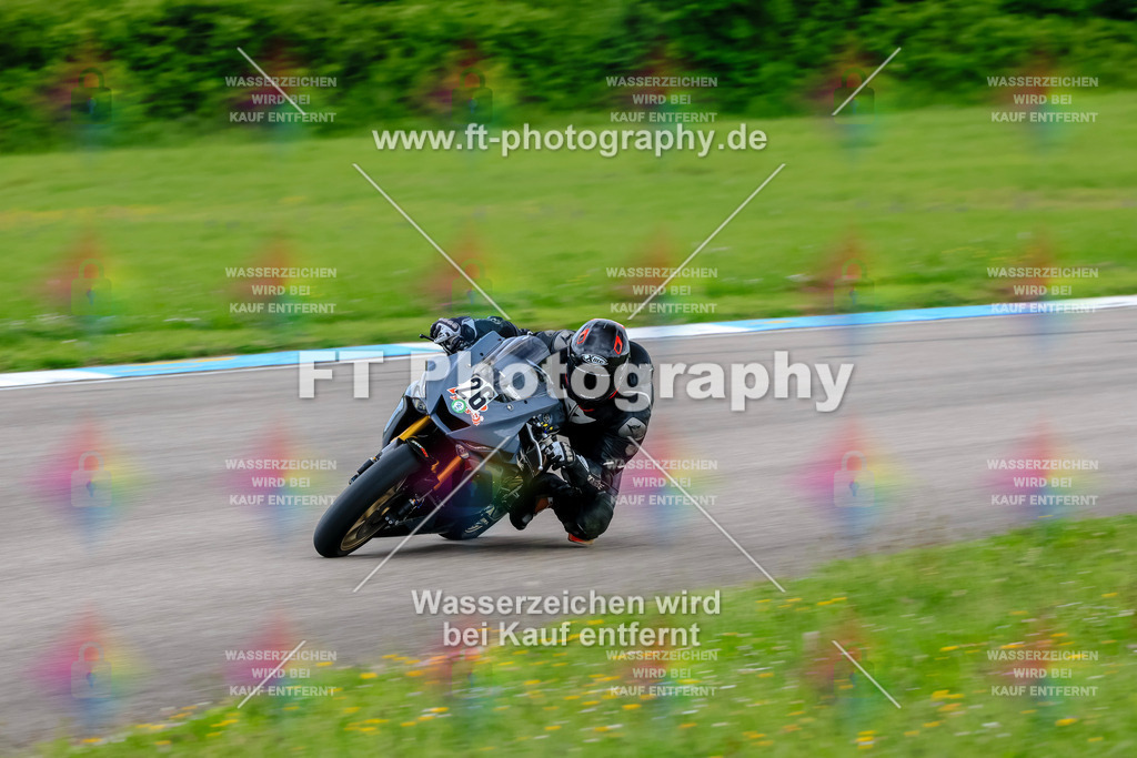 MotoTeam-3639 | Hier findet Ihr Bilder von Touristenfahrten auf der Nürburgring Nordschleife oder von anderen Veranstaltungen die ich besucht habe. Viel Spass beim Durch Schauen 