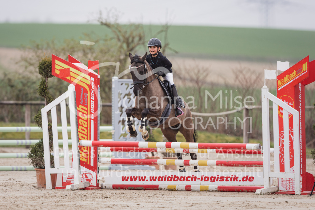 230408_Frühlingsfest_SpringreiterWB-149 | Deine schönsten Turniermomente als professionelle Fotos! Entdecke hochwertige Pferdesport-Fotografie im Online-Shop. Jetzt Fotos finden & bestellen!