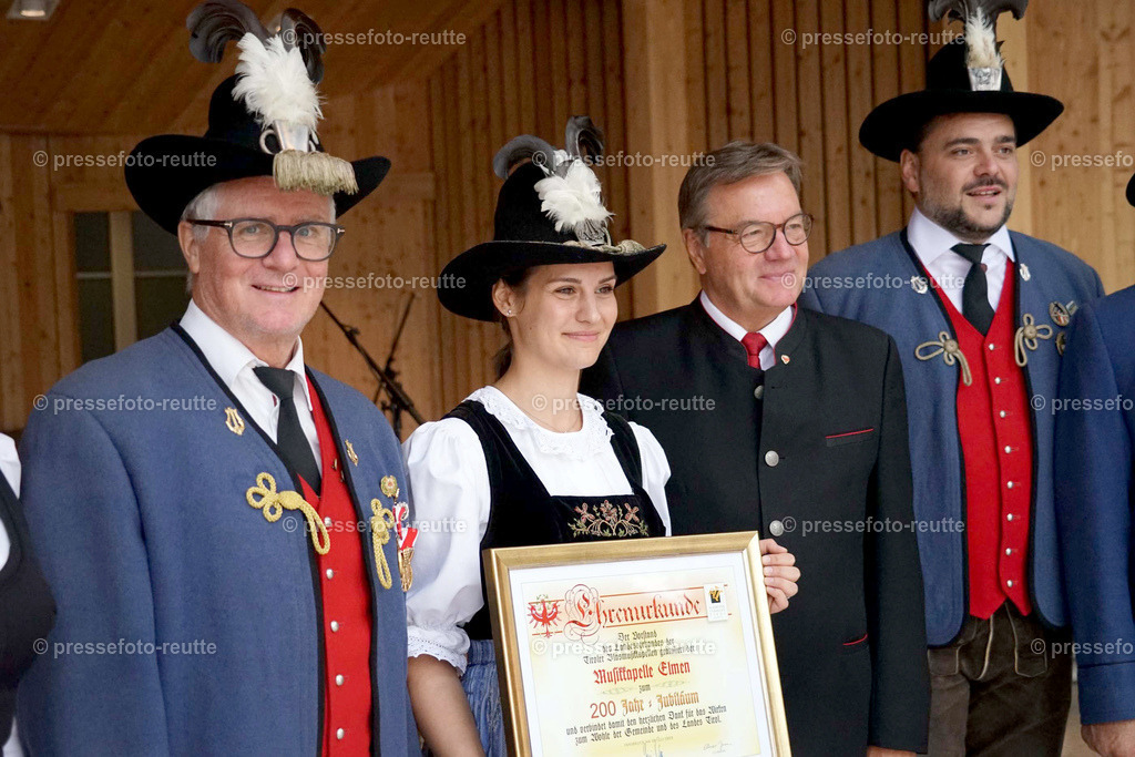 news-2023-Juni16-Bundesmusikfest-FELDMESSE-DSC06286 | Info aus dem Bezirk Reutte/Ausserfern Tirol sowie eine umfangreiche Bilddatenbank über die gesamte Region: Lechtal, Talkessel Reutte, Tannheimertal, Zwischentoren. Lech, Plansee, Zugspitze, Grenztunnel, B179, Fernpassstraße, Verkehr, Lawinen, Tradition, - Realisiert mit Pictrs.com