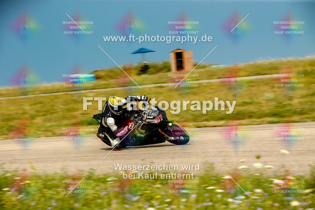 Chambley Juli-0624 | Hier findet Ihr Bilder von Touristenfahrten auf der Nürburgring Nordschleife oder von anderen Veranstaltungen die ich besucht habe. Viel Spass beim Durch Schauen 