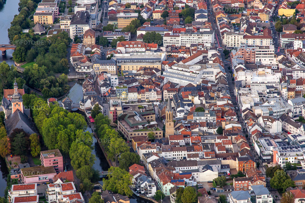 Sparkasse Rhein-Nahe https://www.sparkasse-rhein-nahe.de/de/home.html | Luftbild: Sparkasse Rhein-Nahe https://www.sparkasse-rhein-nahe.de/de/home.html in Bad Kreuznach im Bundesland Rheinland-Pfalz in Deutschland. Foto: IMG_138293.jpg vom 03.09.2023 durch ©2025 Werner Riehm fly-foto.de/copyright - Realisiert mit Pictrs.com