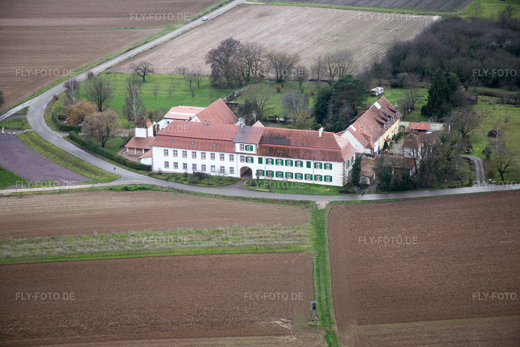 Luftbild: Werkstatt für betreutes Wohnen Werkstatt für verborgene Talente gemeinnützige GmbH im Haftelhof in Schweighofen im Bundesland Rheinland-Pfalz in Deutschland. Foto: IMG_085802.jpg vom 08.01.2016 durch Werner Riehm/FLY-FOTO.de