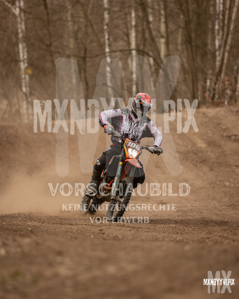 866A0335 | mxndyyvipix