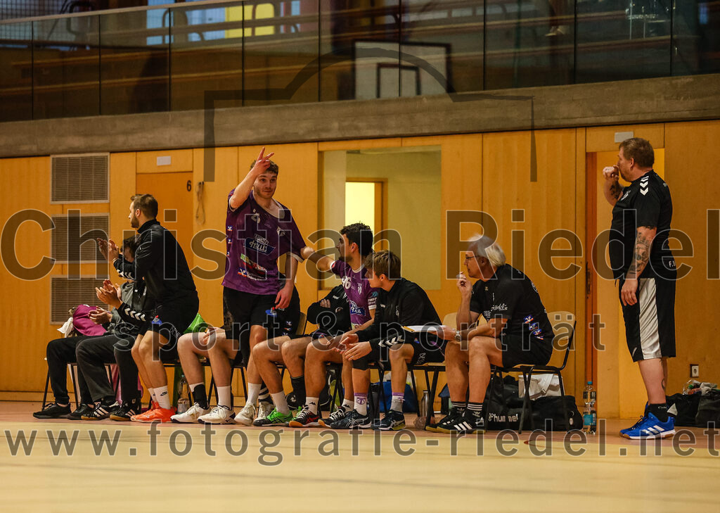 2024-10-20_023_SpVgg_Altenerding_II_gegen_TSV_Taufkirchen-Vils | Erding, Deutschland, 20.10.2024:Handball, Bezirksliga Männer Ost 2024 / 2025, 3. Spieltag, SpVgg Altenerding II gegen TSV Taufkirchen/Vils, Endergebnis: 15:20Severin Lößl (SpVgg Altenerding, #21)Foto: Christian Riedel / fotografie-riedel.net